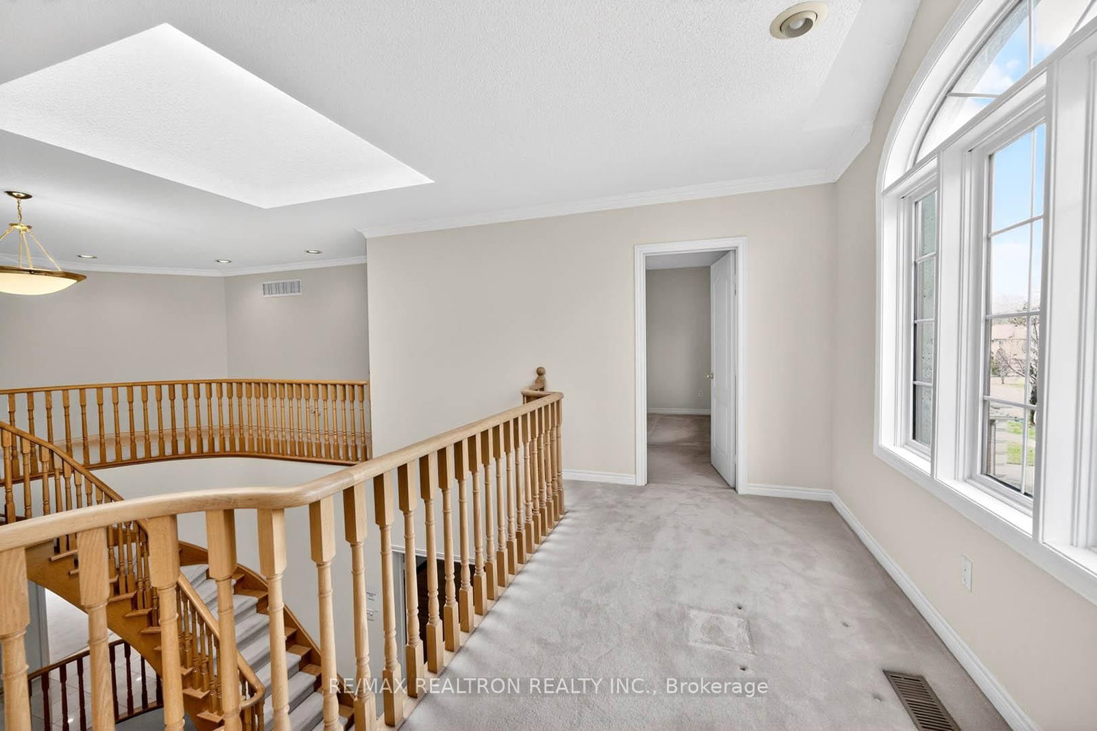 Detached House for sale at 385 Calvert Road, Markham, Ontario, L6C 1X7 - Cachet - MLS: N12974610