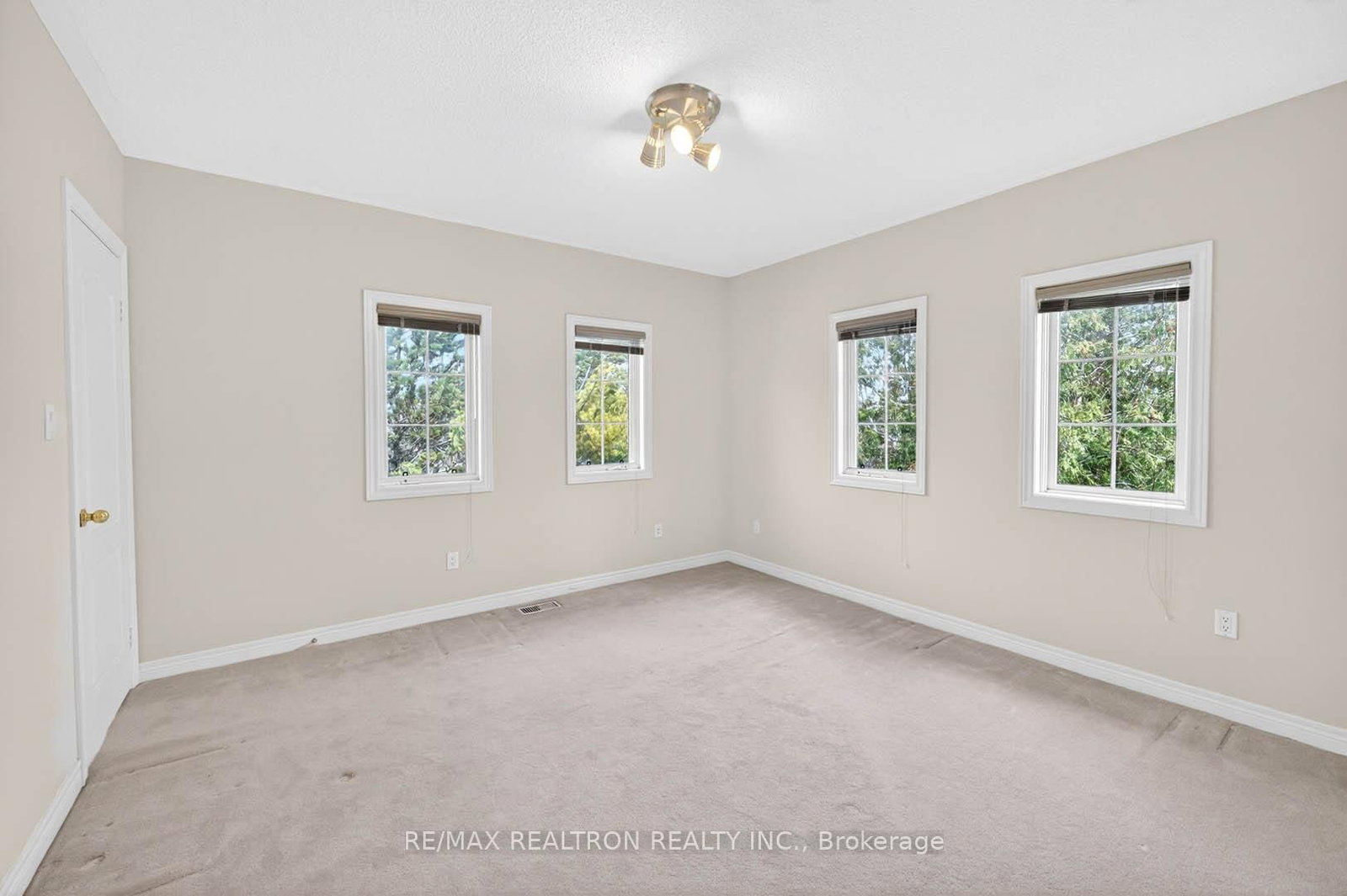 Detached House for sale at 385 Calvert Road, Markham, Ontario, L6C 1X7 - Cachet - MLS: N12974610