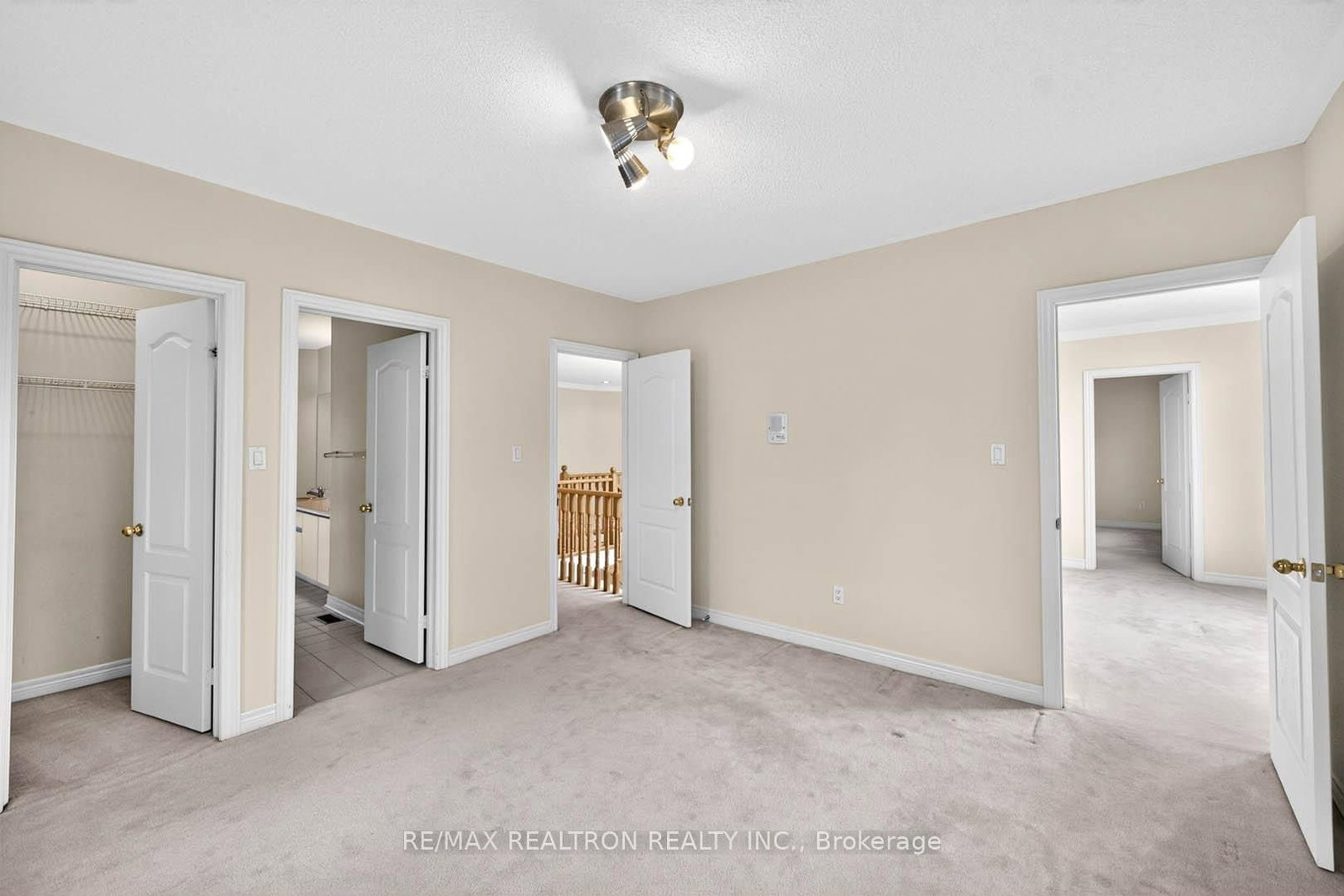 Detached House for sale at 385 Calvert Road, Markham, Ontario, L6C 1X7 - Cachet - MLS: N12974610