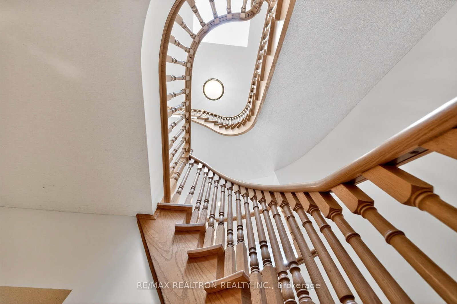 Detached House for sale at 385 Calvert Road, Markham, Ontario, L6C 1X7 - Cachet - MLS: N12974610