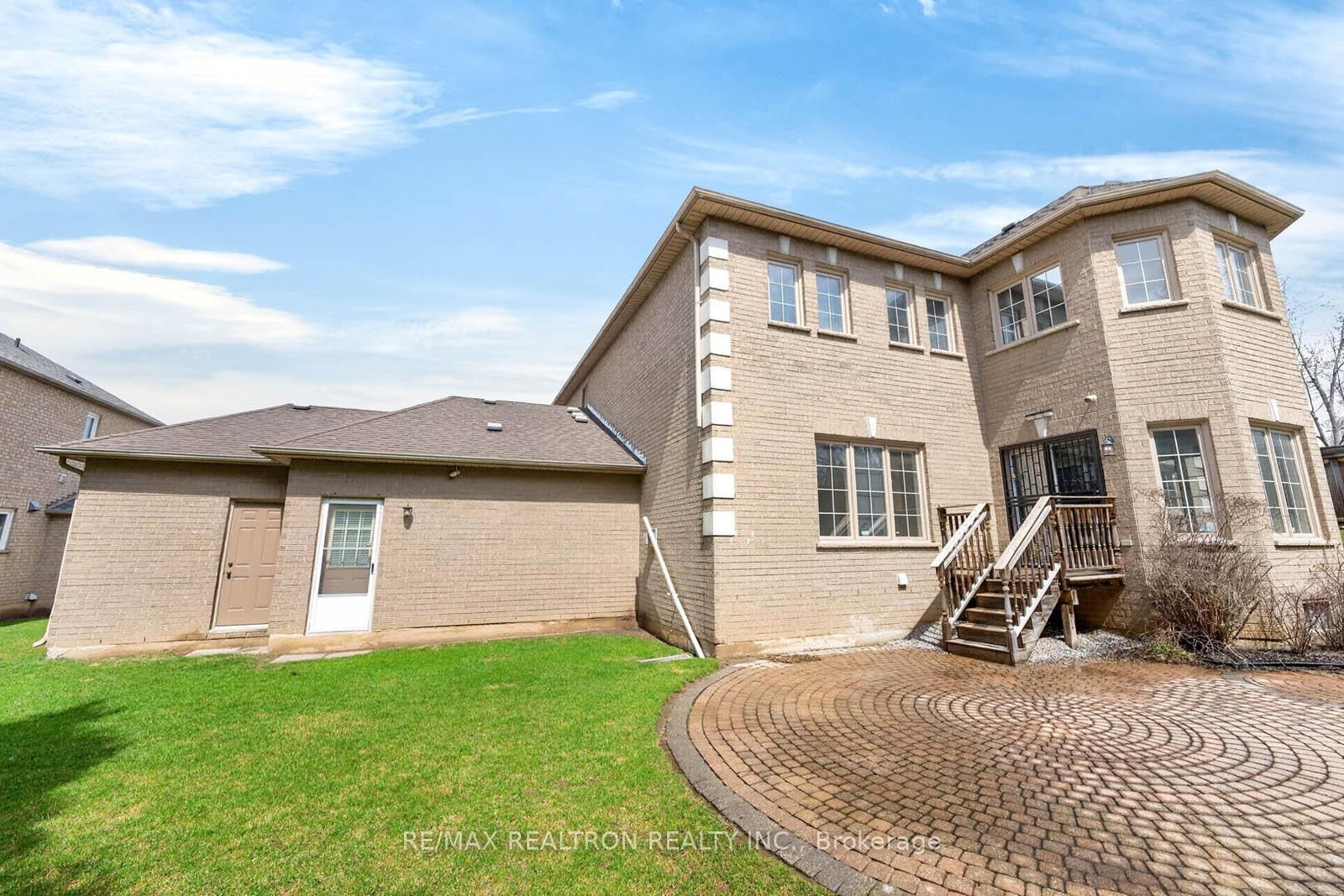 Detached House for sale at 385 Calvert Road, Markham, Ontario, L6C 1X7 - Cachet - MLS: N12974610