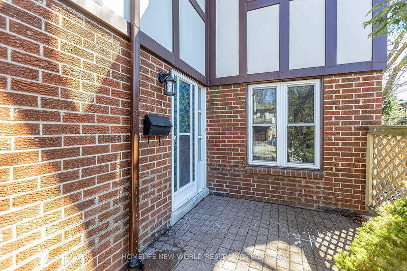 76 Bowman Way, Markham, L3T 4Z8 | Image 3