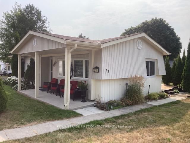 home for sale on 23 Mimosa Crescent