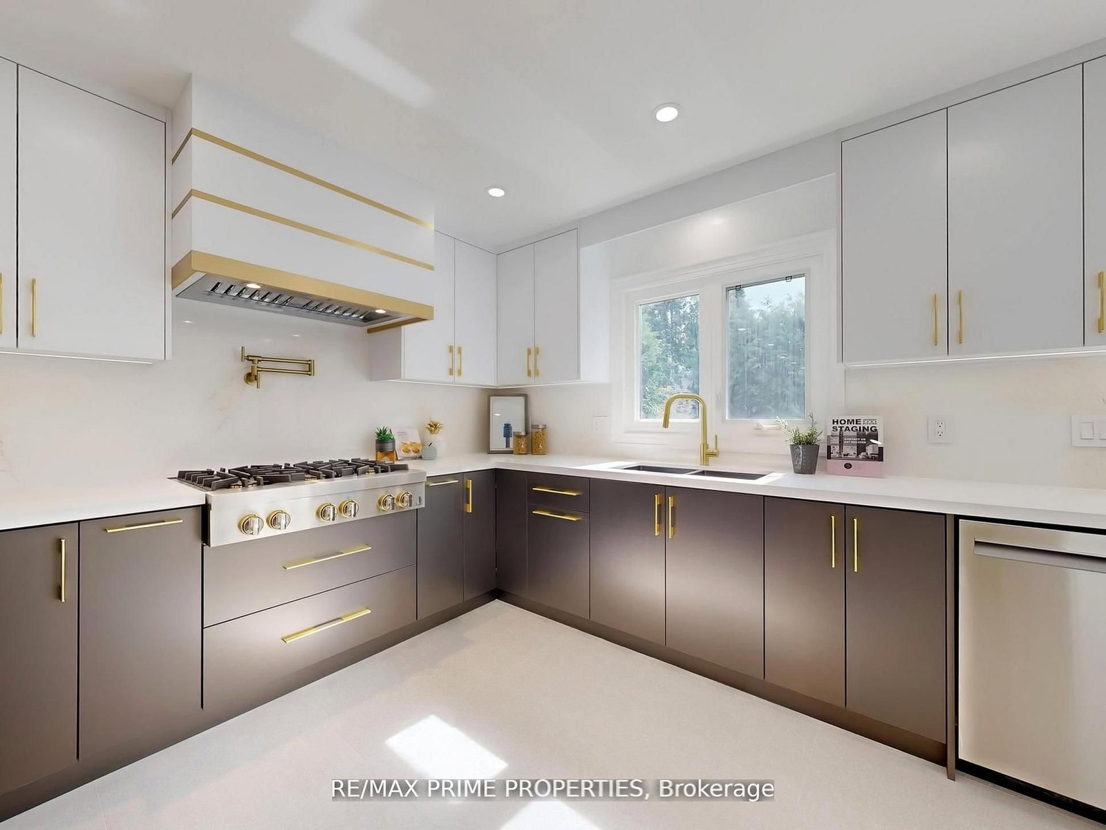 Detached House for sale at 137 Old Surrey Lane, Richmond Hill, Ontario, L4C 6R9 - South Richvale - MLS: N12975320