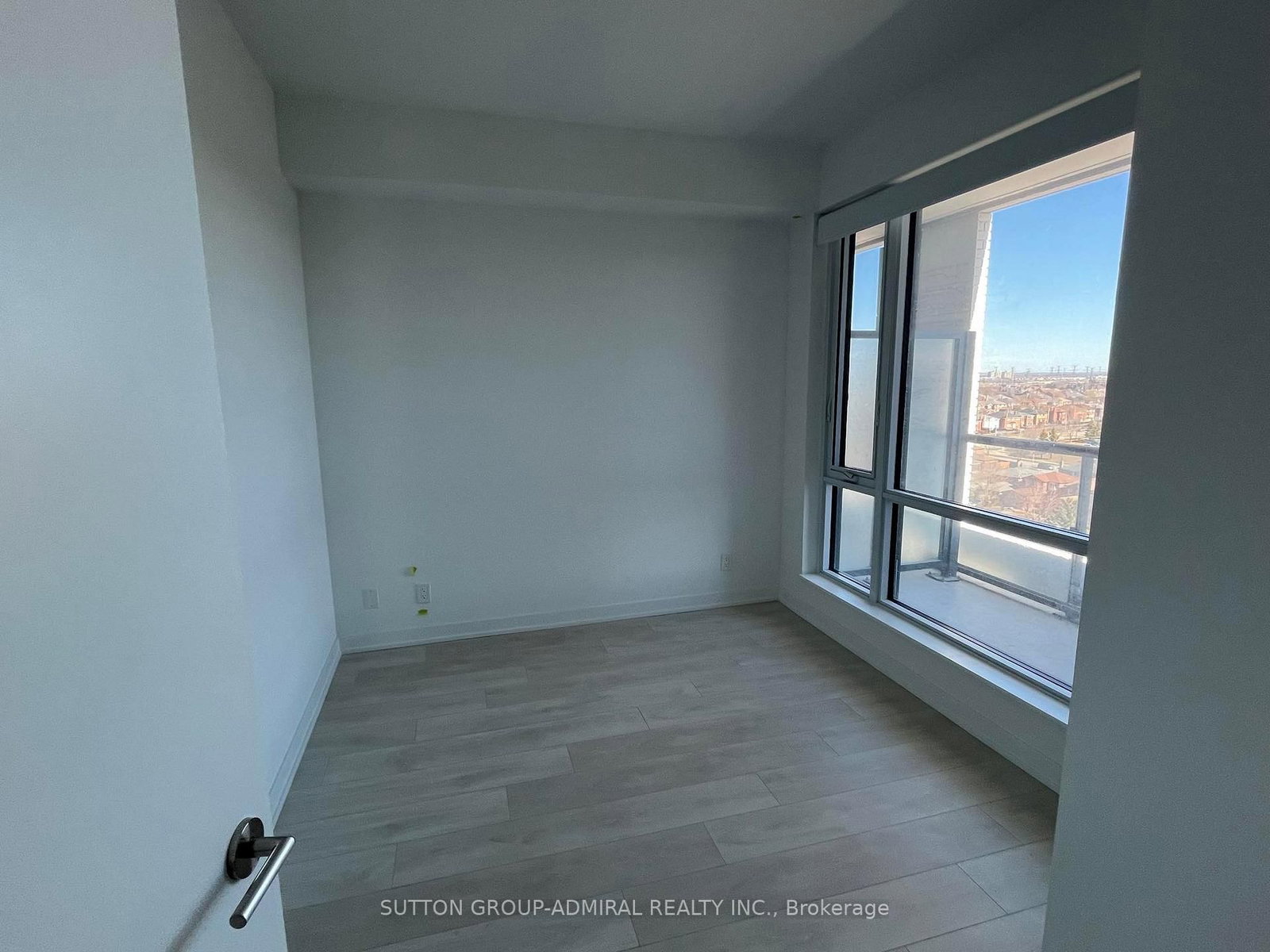 7950 Bathurst Street, Unit 905 - Photo 17