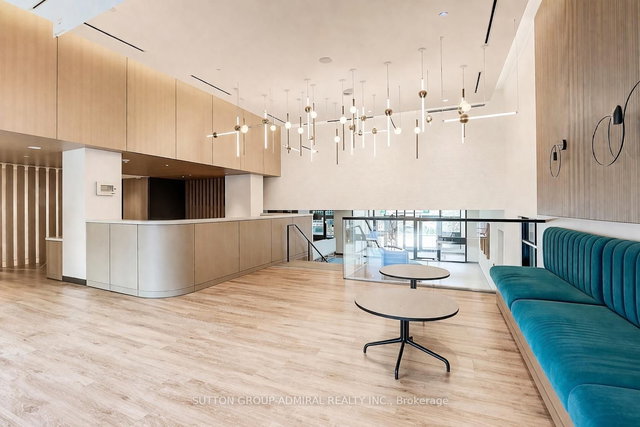 905 - 7950 Bathurst Street