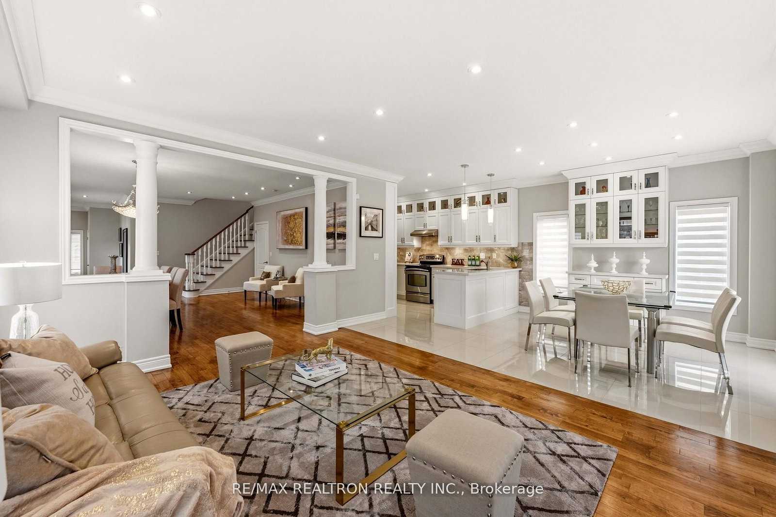 Detached House for sale at 2 Daniel Bram Drive, Vaughan, Ontario, L6A 0L4 - Patterson - MLS: N12975836