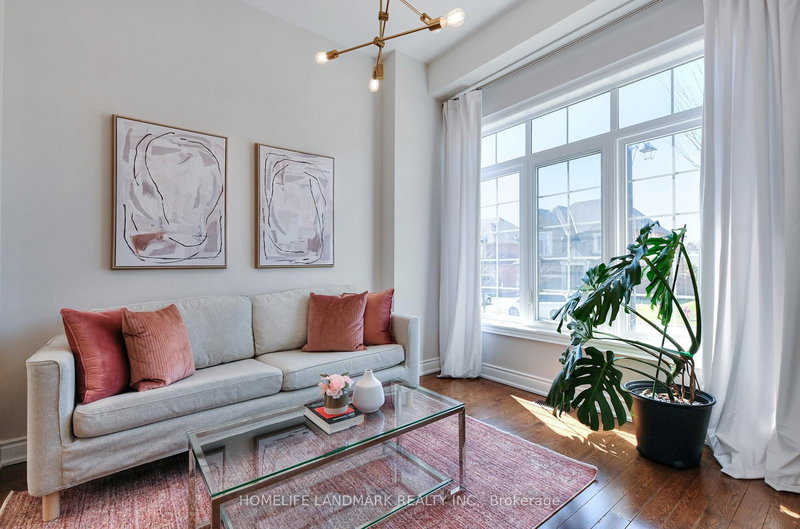 home for lease on 115 Mitchell Place