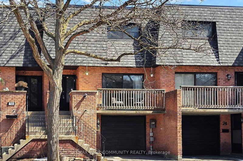 16 - 72 Ashglen Way, Markham, L3R 3A7 | Image 2