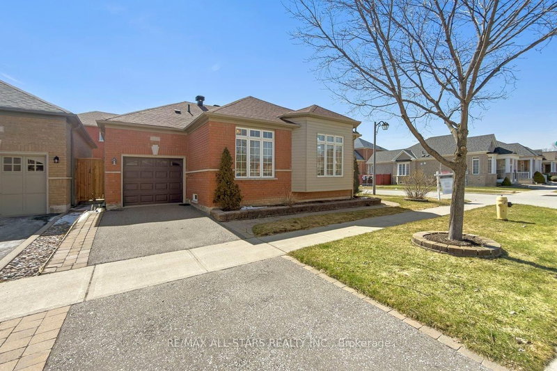 142 Saffron St, Markham, L6E 1M3 | Image 3