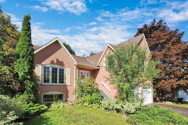 14 Laurwood Court