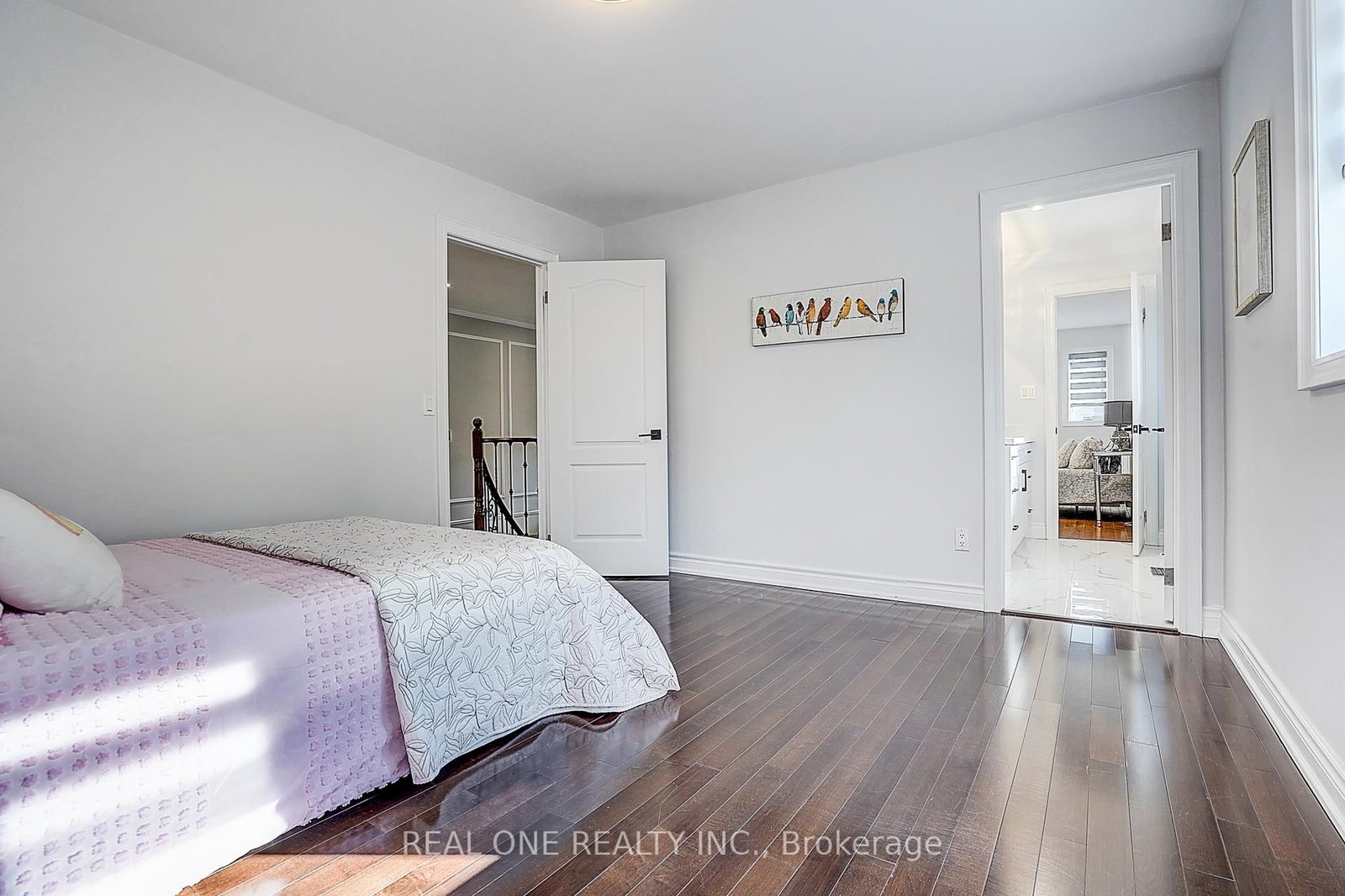 Detached House for sale at 4 Casson Place, Markham, Ontario, L3R 0G2 - Unionville - MLS: N12976324