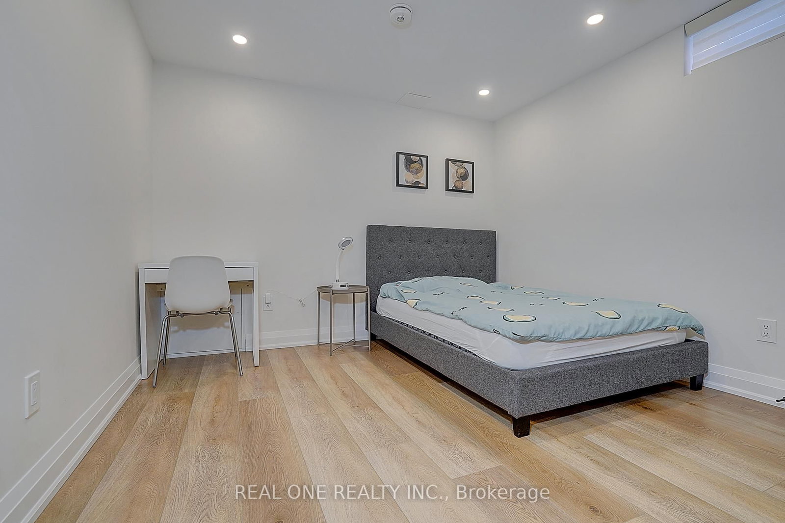 Detached House for sale at 4 Casson Place, Markham, Ontario, L3R 0G2 - Unionville - MLS: N12976324