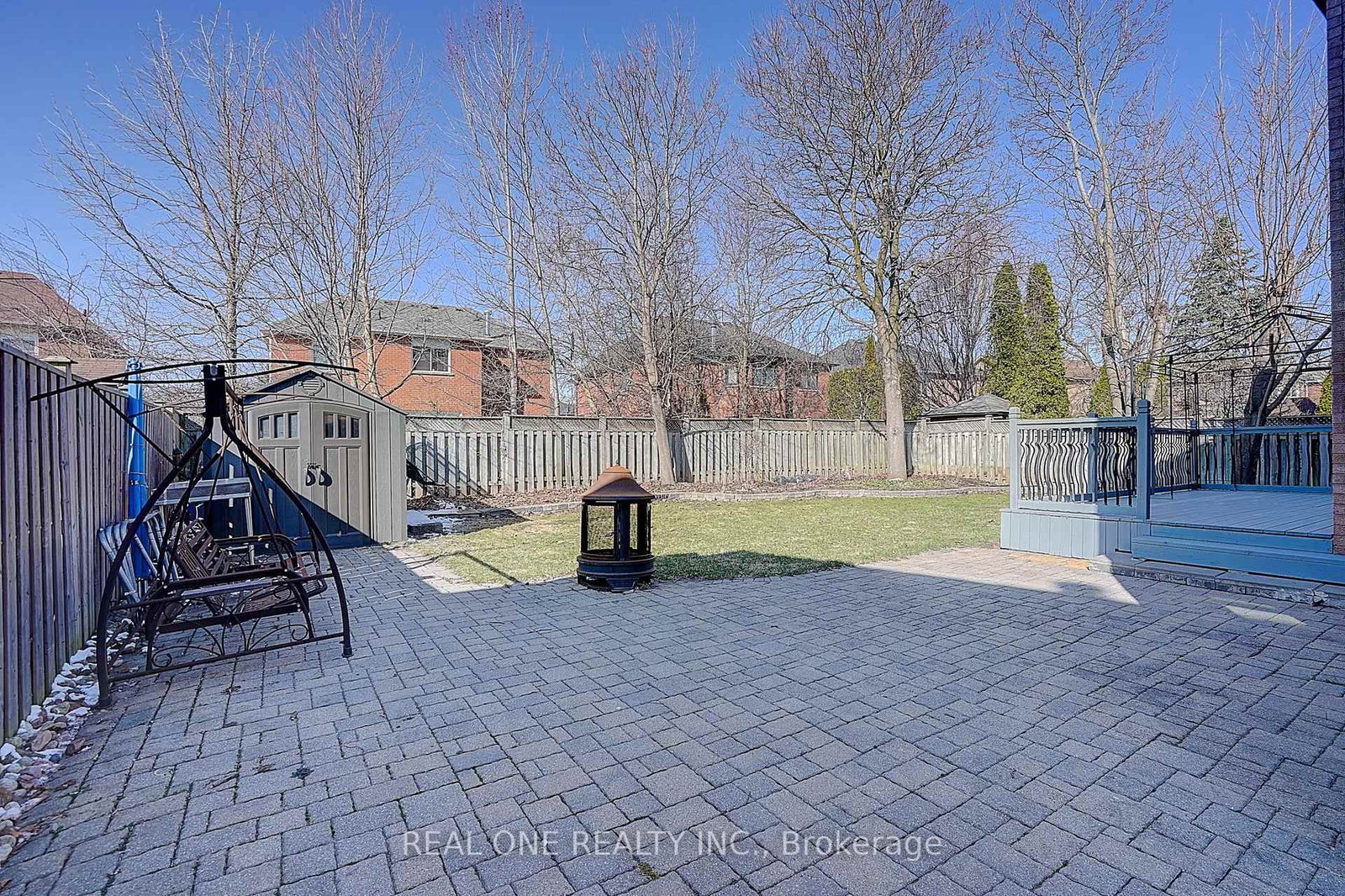 Detached House for sale at 4 Casson Place, Markham, Ontario, L3R 0G2 - Unionville - MLS: N12976324