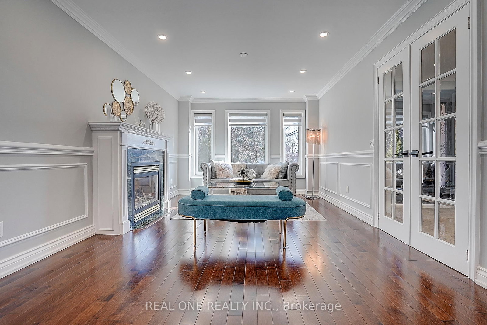 Detached House for sale at 4 Casson Place, Markham, Ontario, L3R 0G2 - Unionville - MLS: N12976324