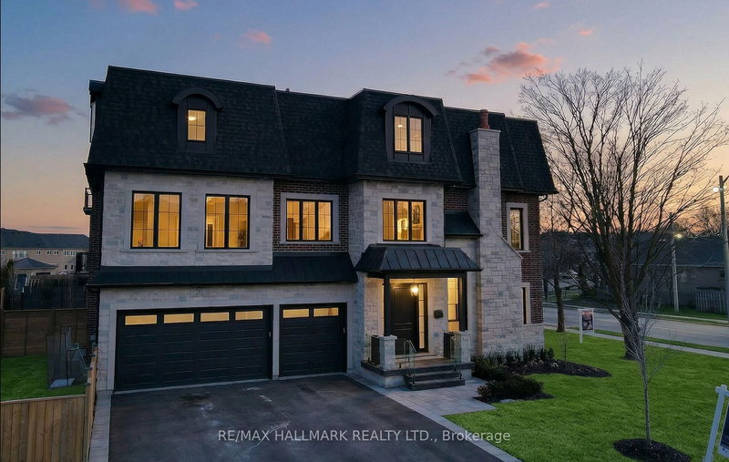 31 Naughton Dr, Richmond Hill, L4C 4M6 | Image 3