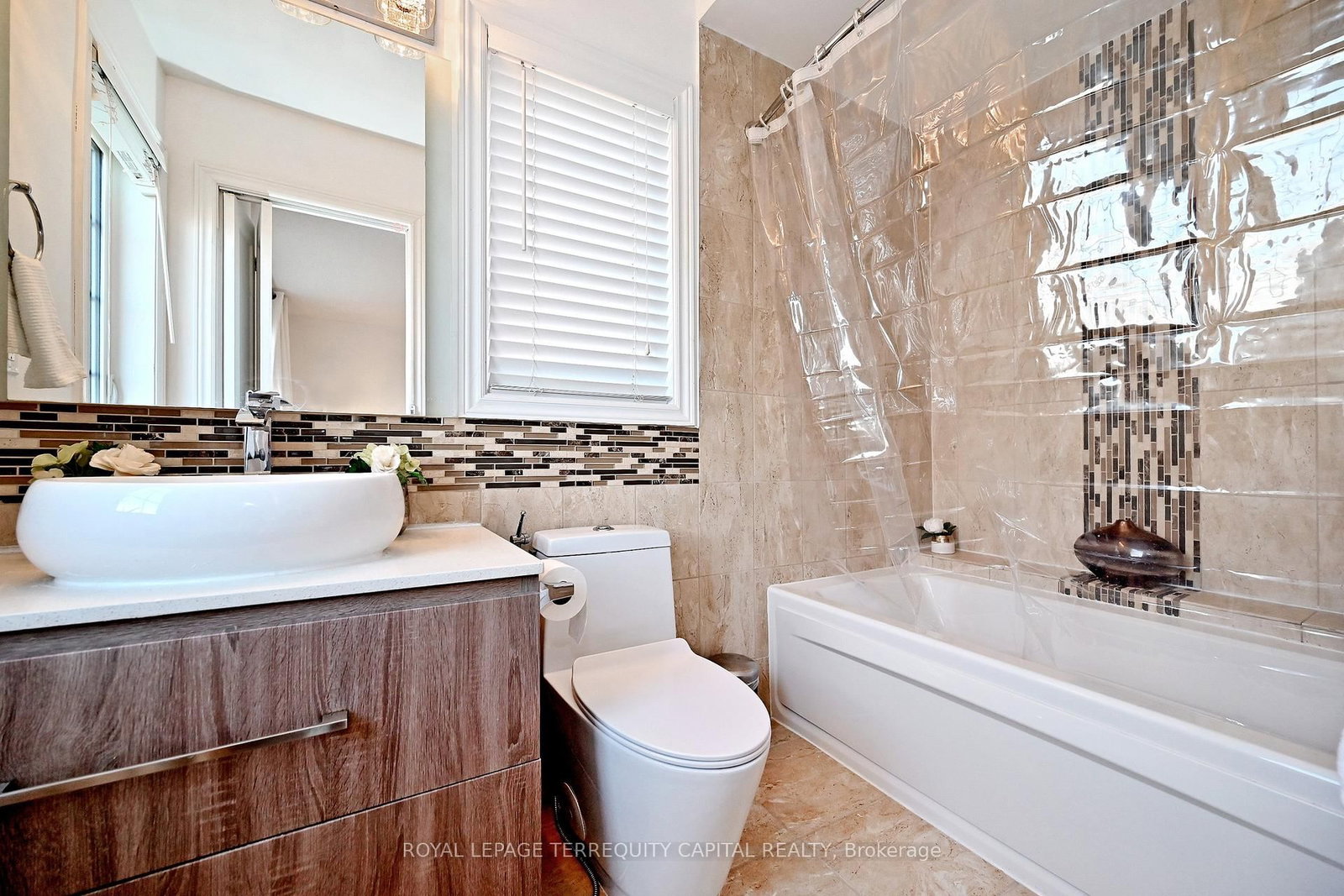 Townhouse for sale at 77 Benjamin Hood Crescent, Vaughan, Ontario, L4K 5M7 - Patterson - MLS: N12976474