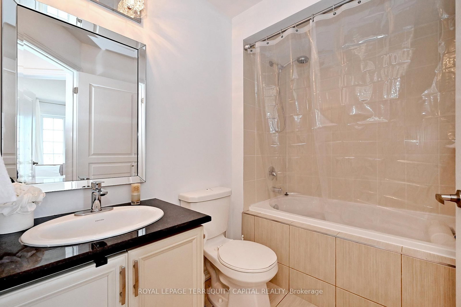 Townhouse for sale at 77 Benjamin Hood Crescent, Vaughan, Ontario, L4K 5M7 - Patterson - MLS: N12976474