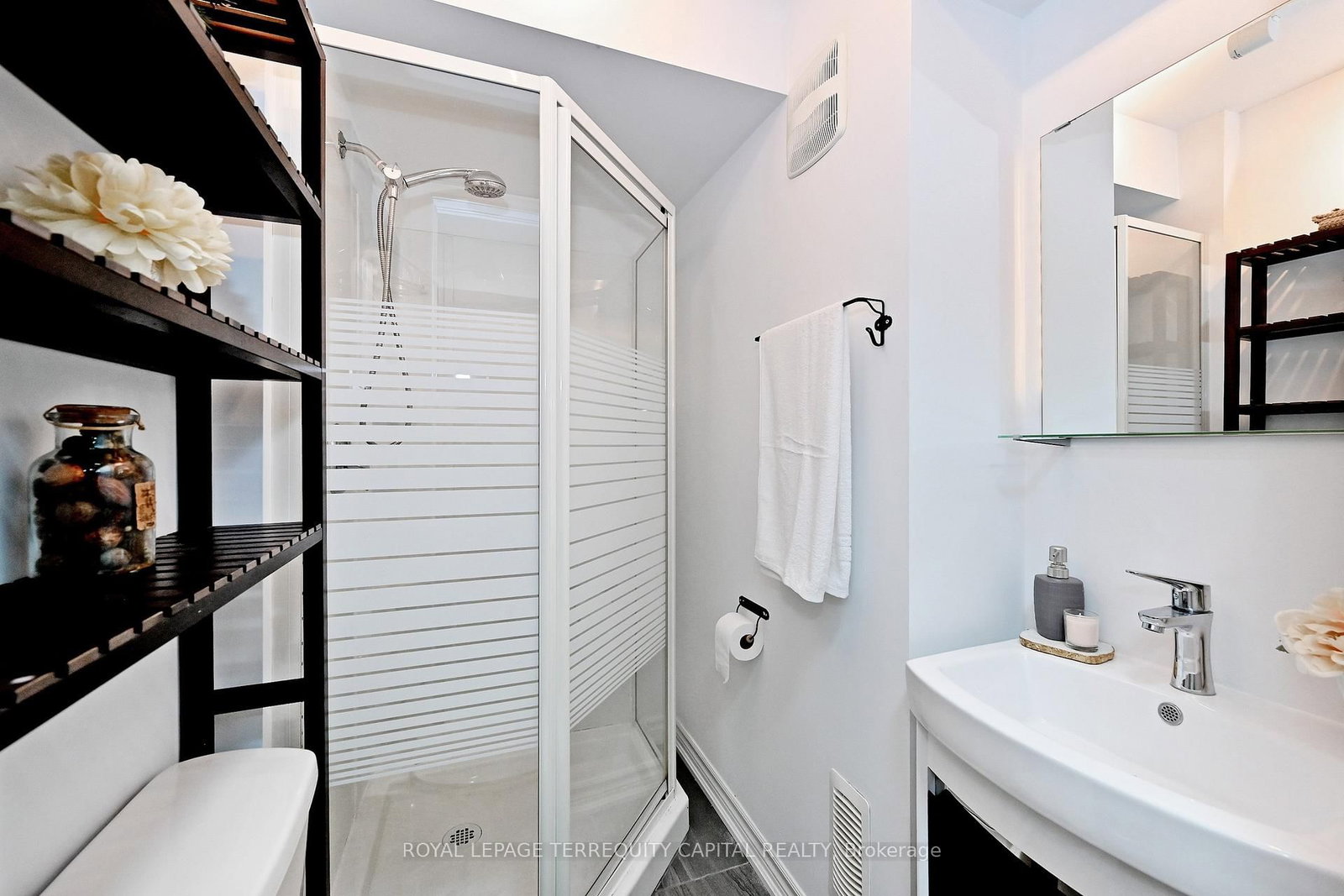 Townhouse for sale at 77 Benjamin Hood Crescent, Vaughan, Ontario, L4K 5M7 - Patterson - MLS: N12976474