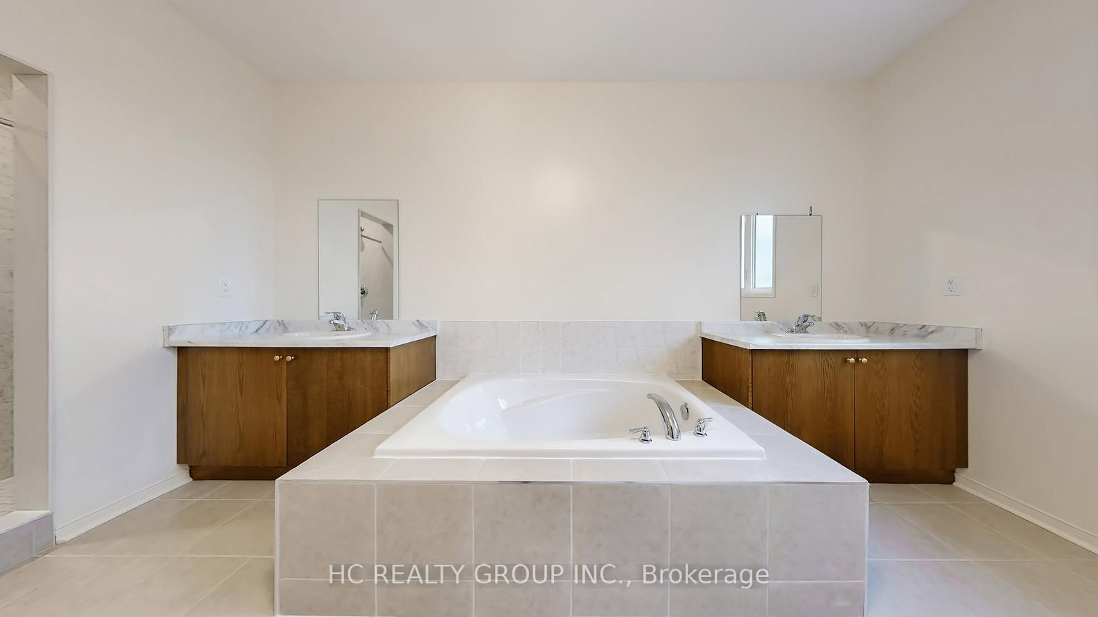 Detached House for sale at 156 Hartney Drive, Richmond Hill, Ontario, L4S 0L1 - Rural Richmond Hill - MLS: N12976530