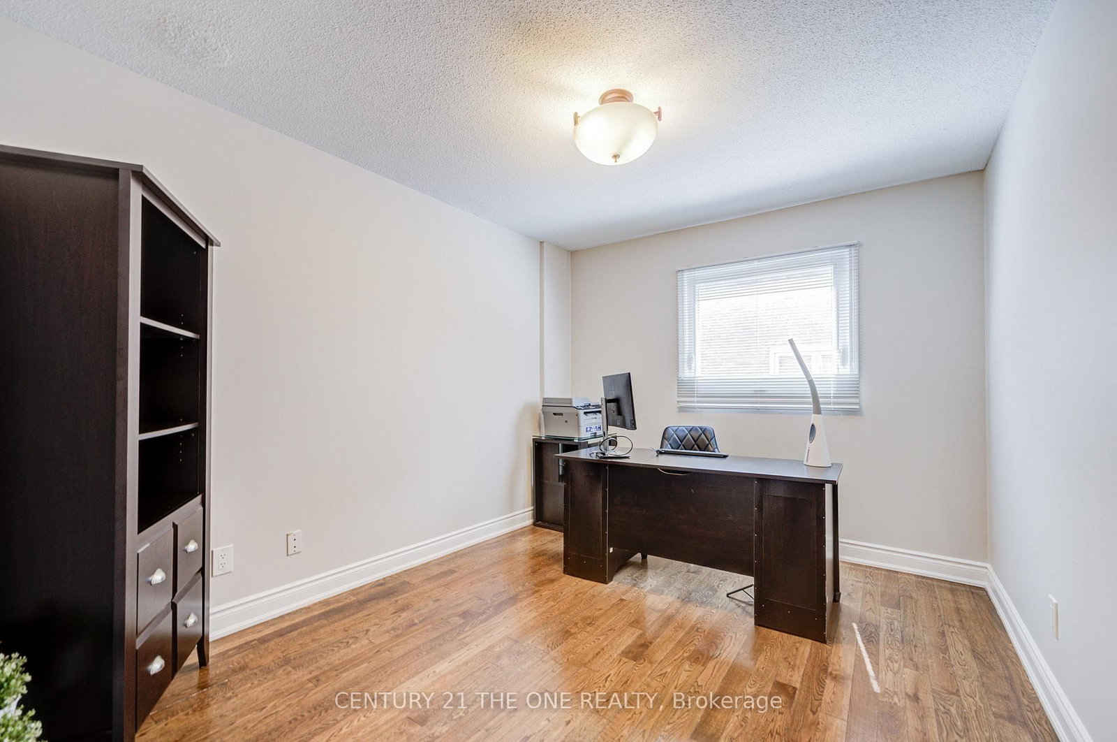 Detached House for sale at 21 Larratt Lane, Richmond Hill, Ontario, L4C 9J1 - Westbrook - MLS: N12976576