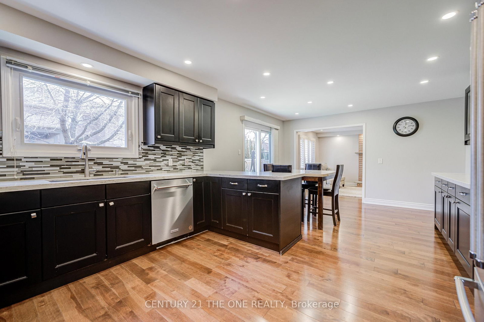 Detached House for sale at 21 Larratt Lane, Richmond Hill, Ontario, L4C 9J1 - Westbrook - MLS: N12976576