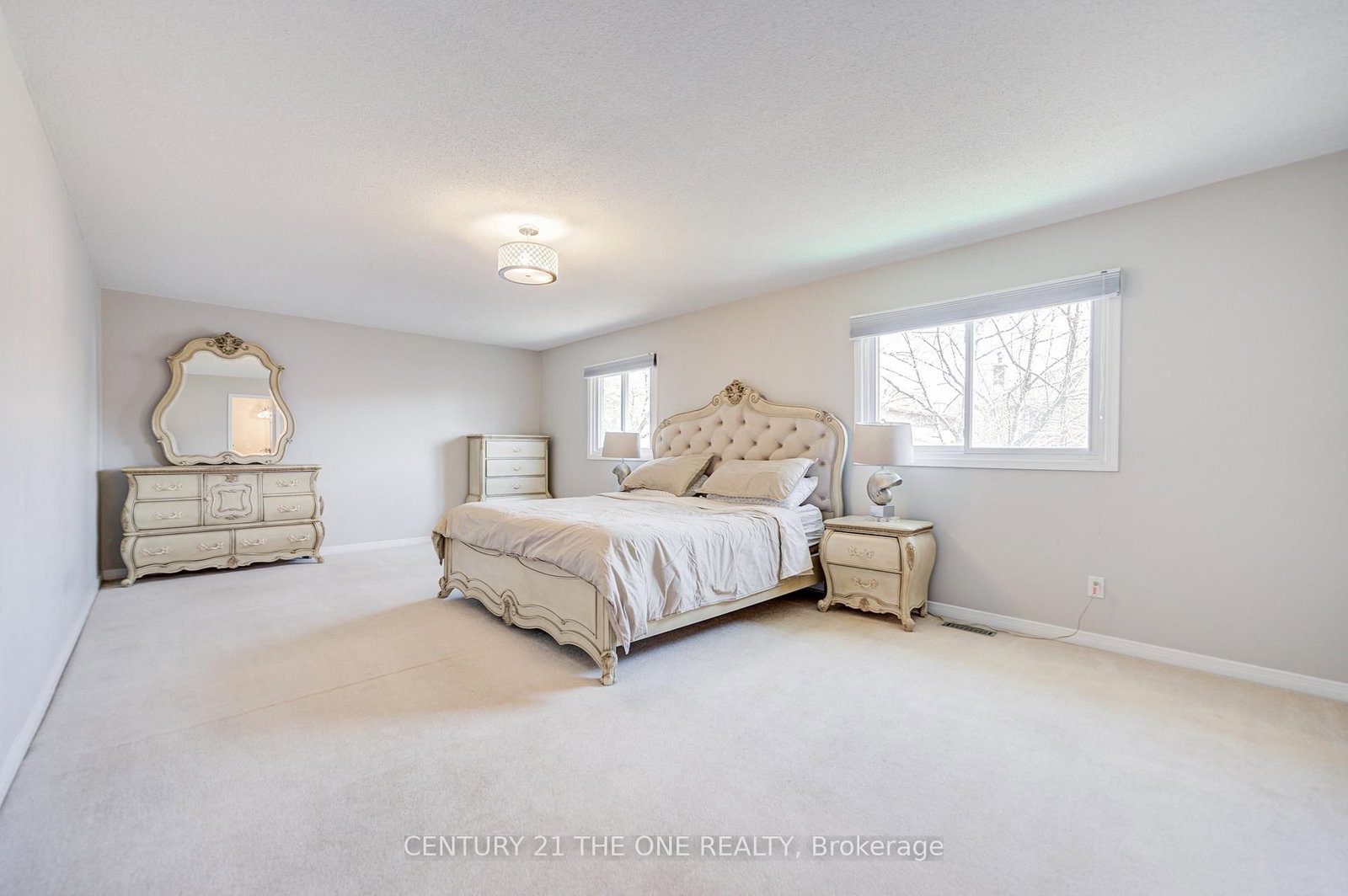 Detached House for sale at 21 Larratt Lane, Richmond Hill, Ontario, L4C 9J1 - Westbrook - MLS: N12976576