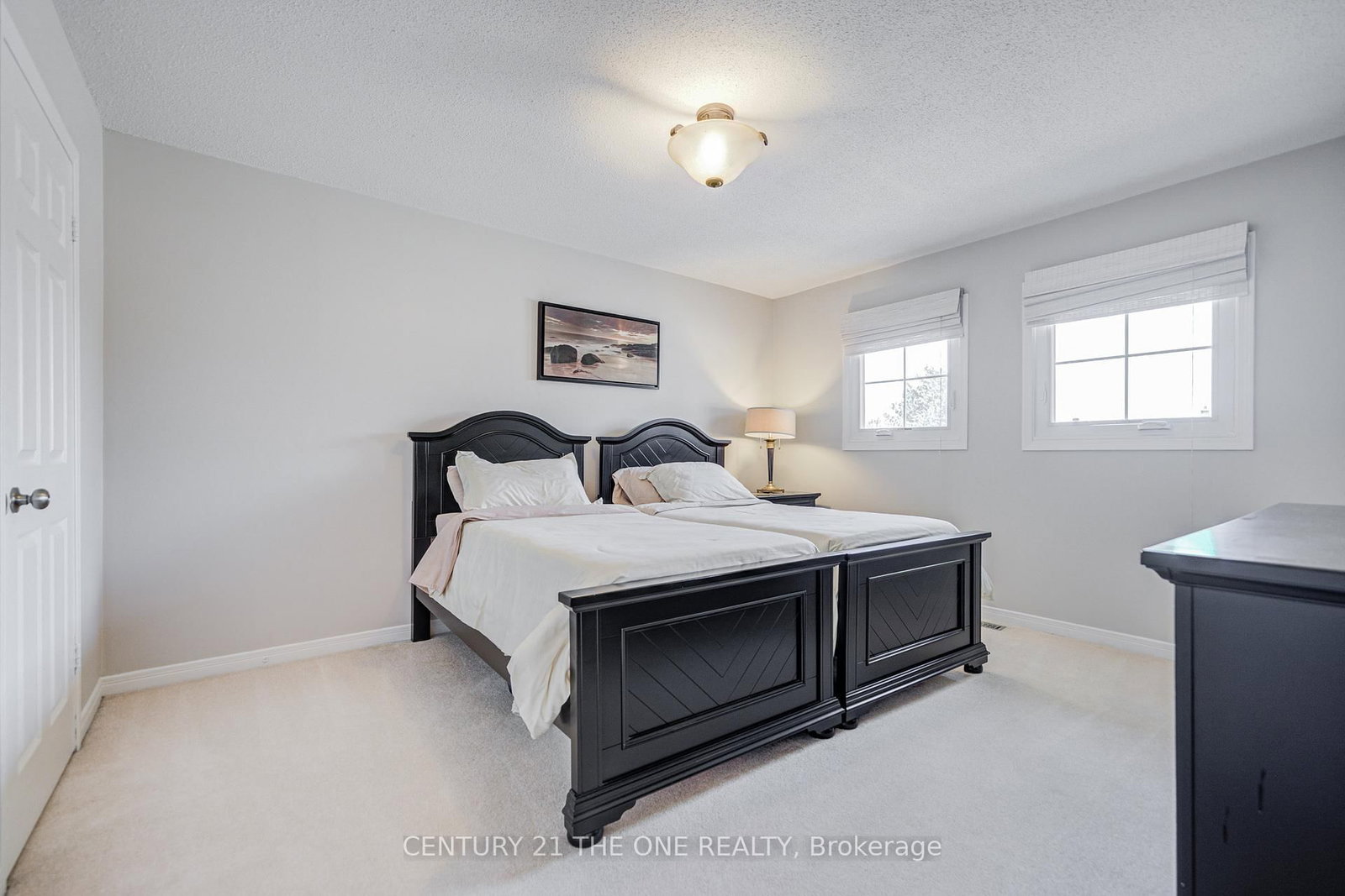 Detached House for sale at 21 Larratt Lane, Richmond Hill, Ontario, L4C 9J1 - Westbrook - MLS: N12976576