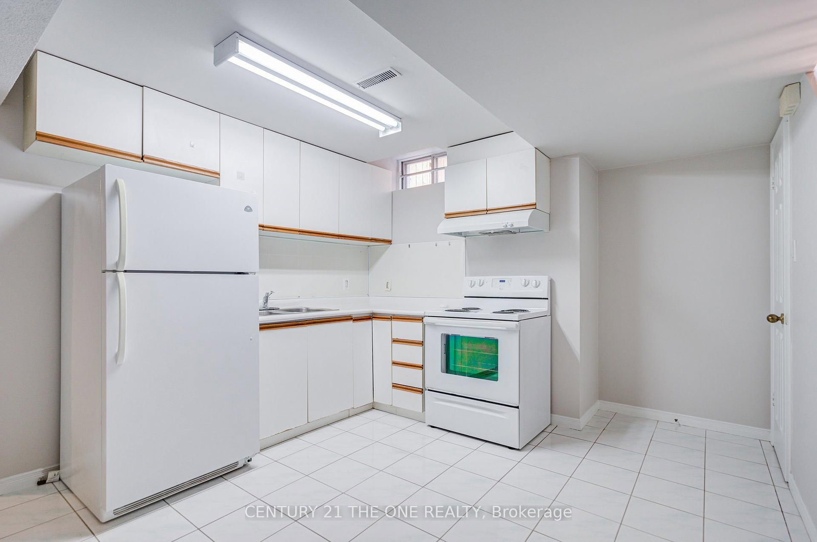 Detached House for sale at 21 Larratt Lane, Richmond Hill, Ontario, L4C 9J1 - Westbrook - MLS: N12976576