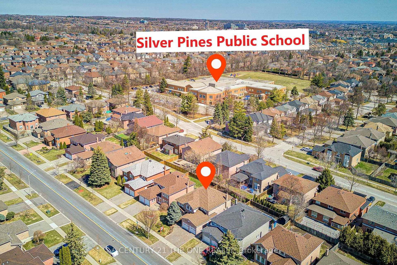 Detached House for sale at 21 Larratt Lane, Richmond Hill, Ontario, L4C 9J1 - Westbrook - MLS: N12976576