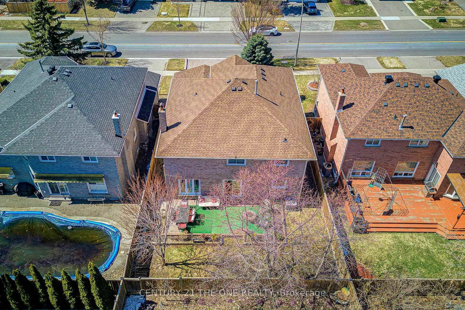 Detached House for sale at 21 Larratt Lane, Richmond Hill, Ontario, L4C 9J1 - Westbrook - MLS: N12976576