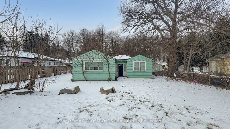 home for sale on 8204 Islington Avenue