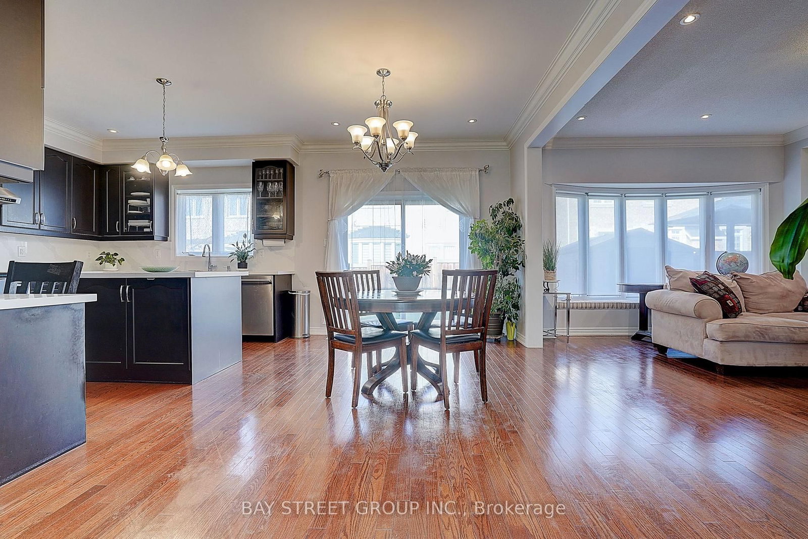 Detached House for sale at 90 Gable Avenue, Markham, Ontario, L6C 2W6 - Berczy - MLS: N12976604