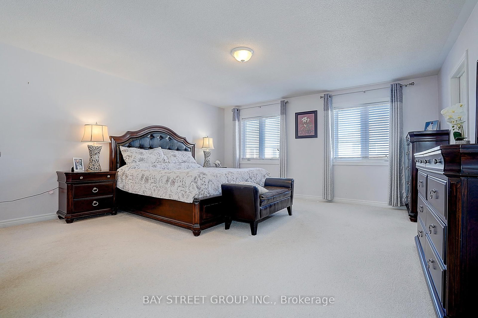 Detached House for sale at 90 Gable Avenue, Markham, Ontario, L6C 2W6 - Berczy - MLS: N12976604