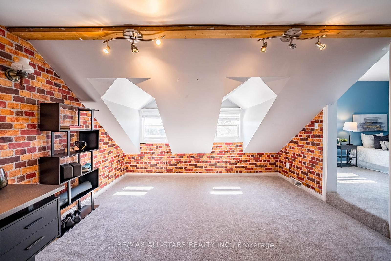 263 Sunset Boulevard - Photo 27