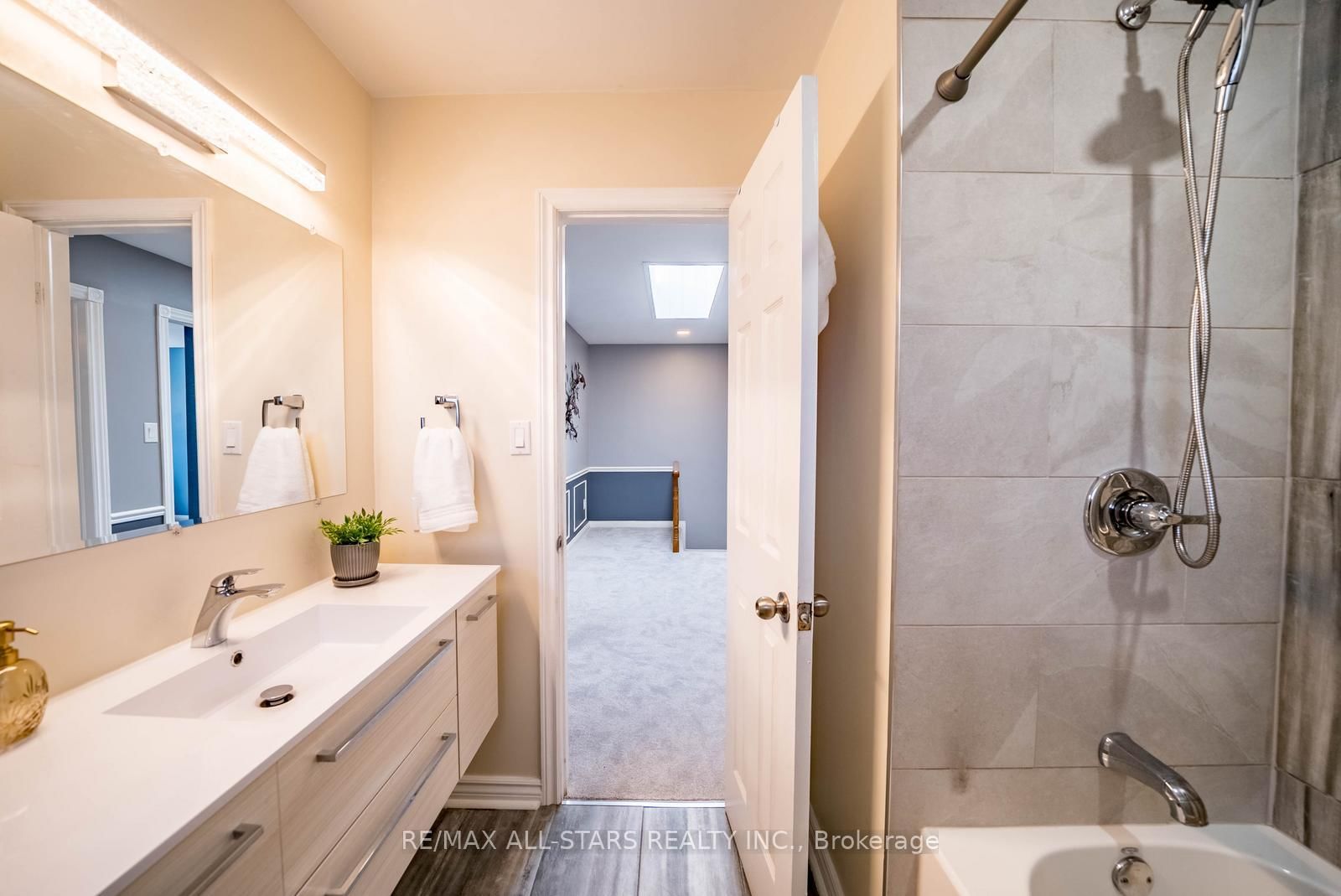 263 Sunset Boulevard - Photo 30