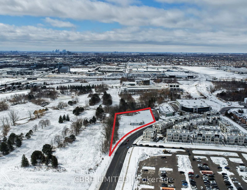 136 Markland St, Markham, L6C 3B5 | Image 2