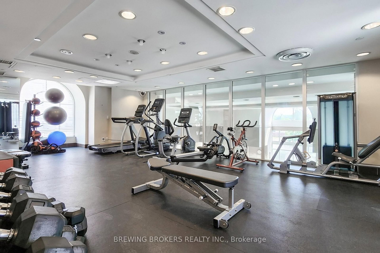 310 Red Maple Road, Unit 302 - Photo 42