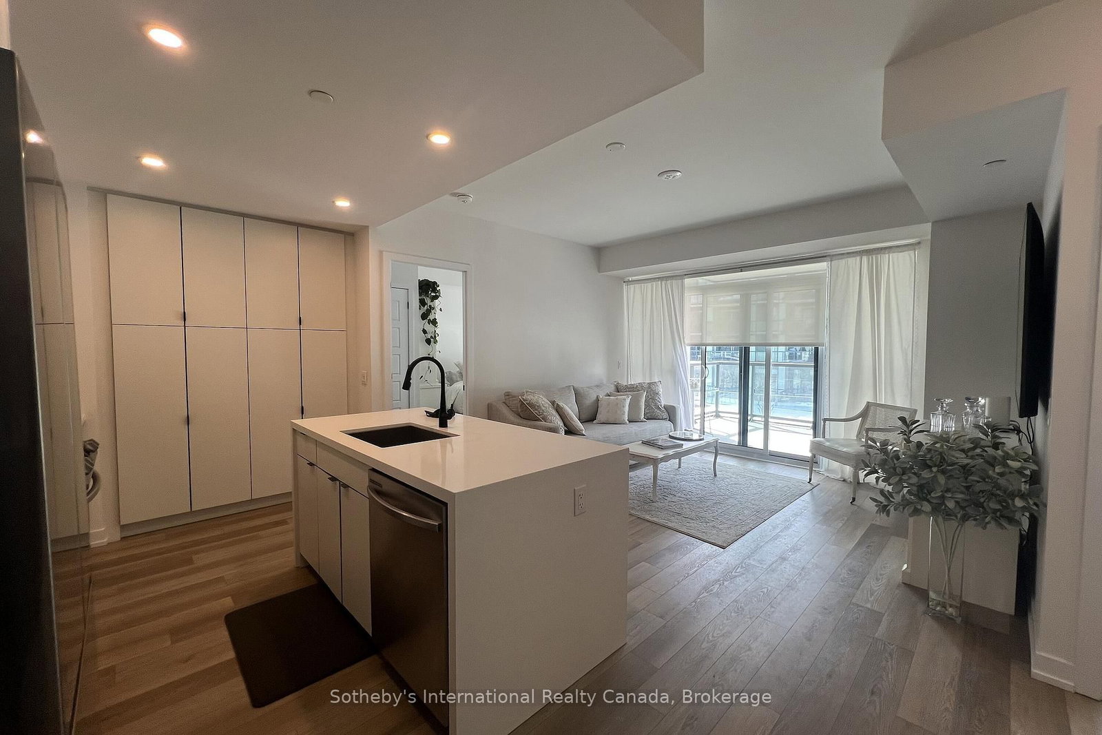 415 Sea Ray Avenue, Unit 223 - Photo 4