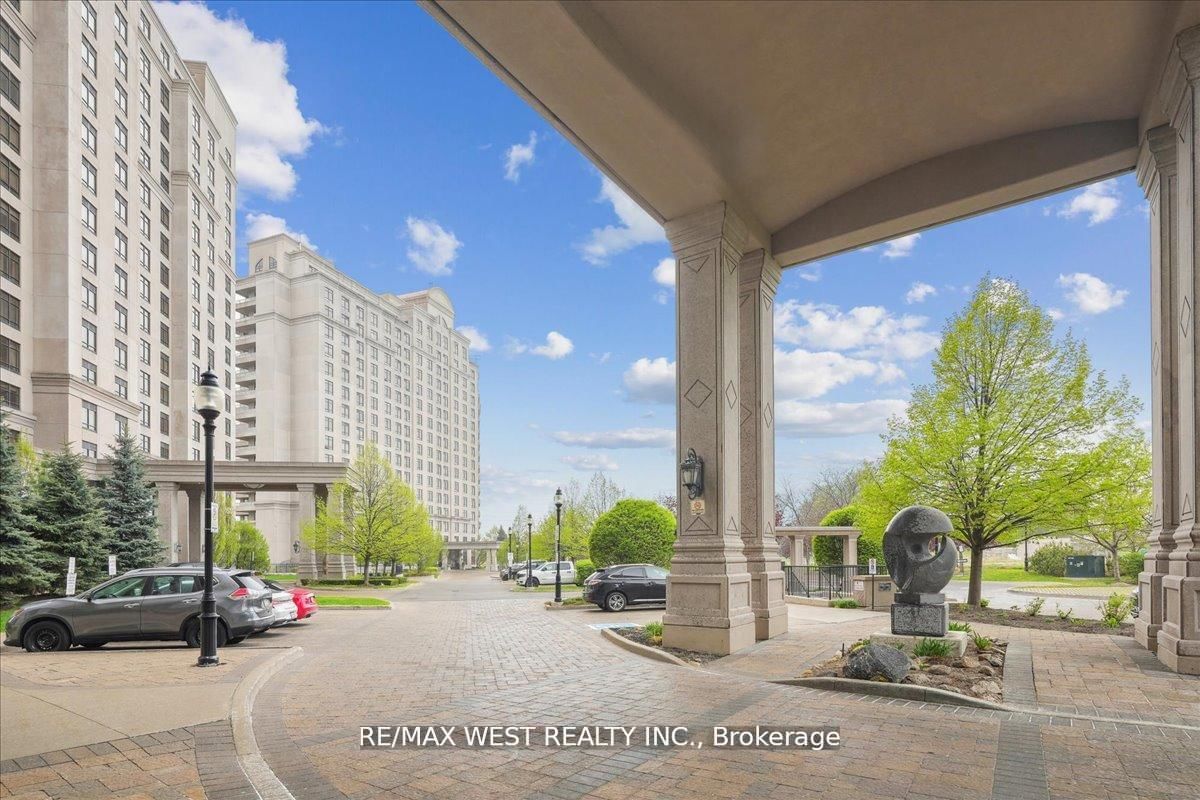 Condo for sale at 405-9255 Jane Street, Vaughan, Ontario, L6A 0K1 - Maple - MLS: N12978222