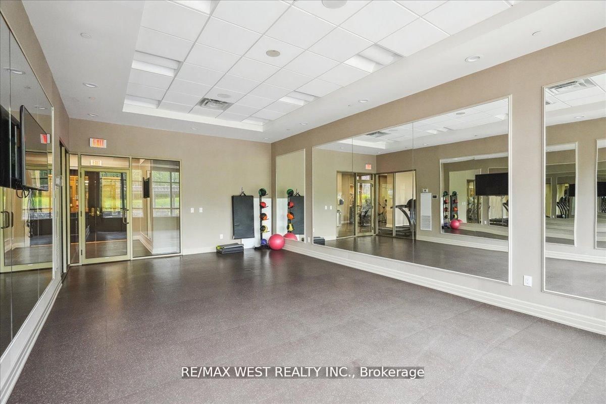 Condo for sale at 405-9255 Jane Street, Vaughan, Ontario, L6A 0K1 - Maple - MLS: N12978222