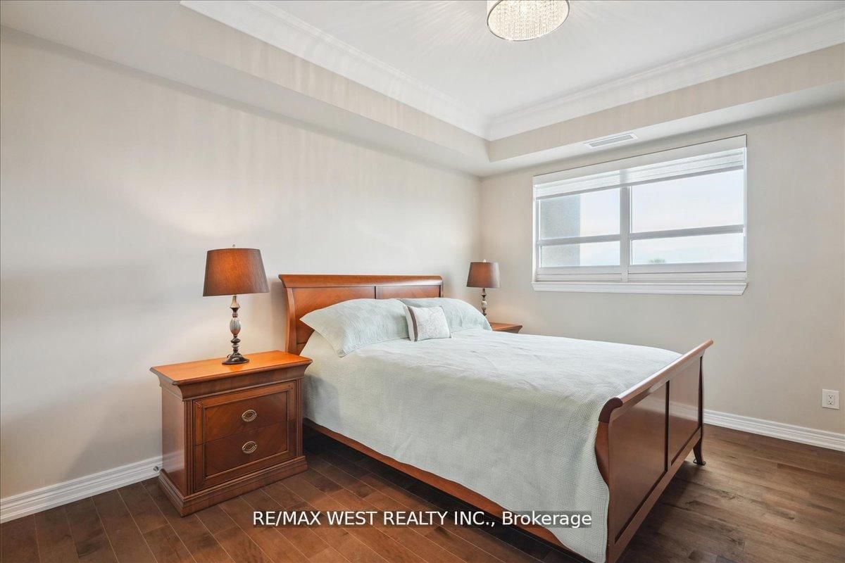 Condo for sale at 405-9255 Jane Street, Vaughan, Ontario, L6A 0K1 - Maple - MLS: N12978222