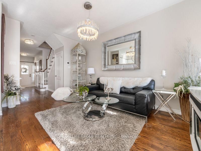 280 Fred Hagan Crt, Newmarket, L3Y 8K6 | Image 3