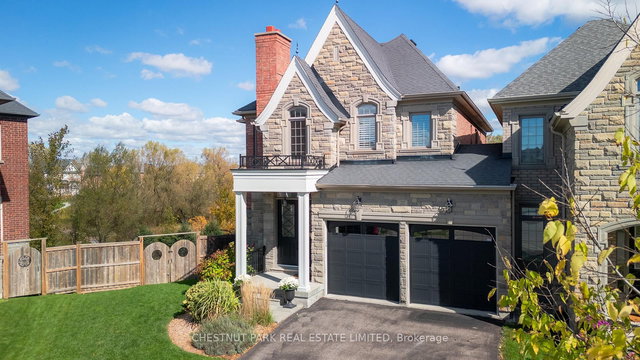 22 Alex Campbell Crescent