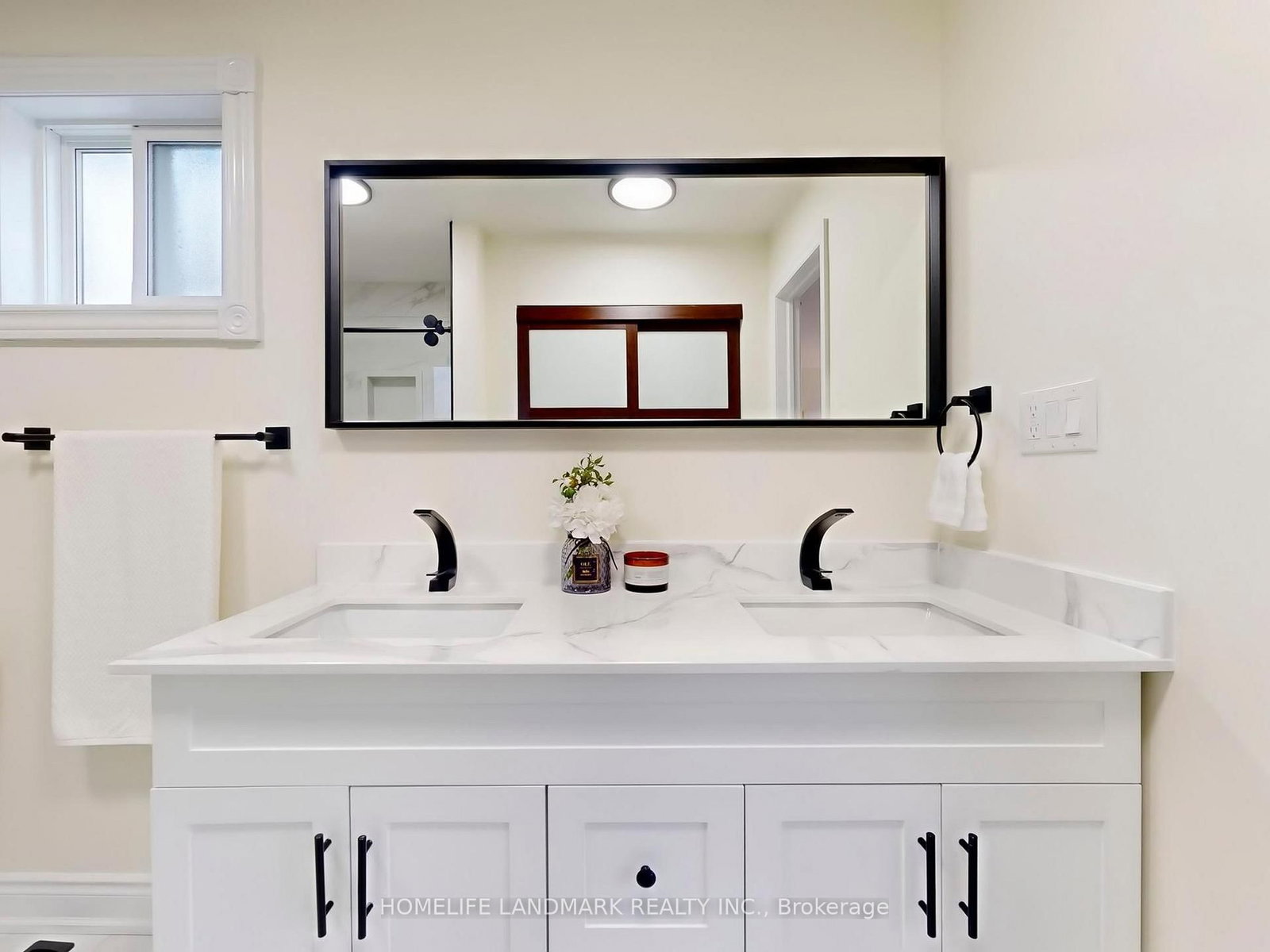 Detached House for sale at 27 Penny Crescent, Markham, Ontario, L3P 5Y2 - Markham Village - MLS: N12978536