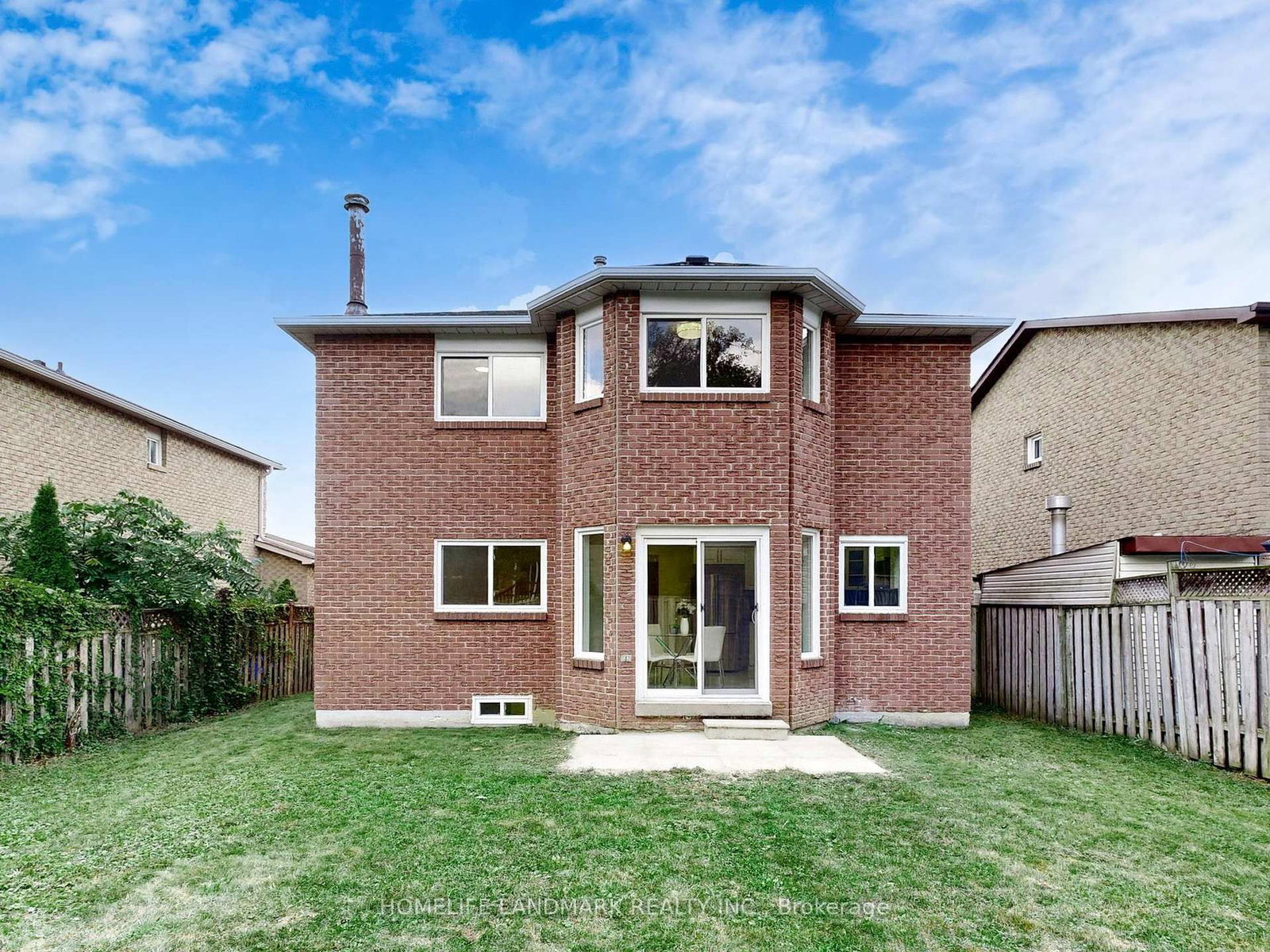 Detached House for sale at 27 Penny Crescent, Markham, Ontario, L3P 5Y2 - Markham Village - MLS: N12978536