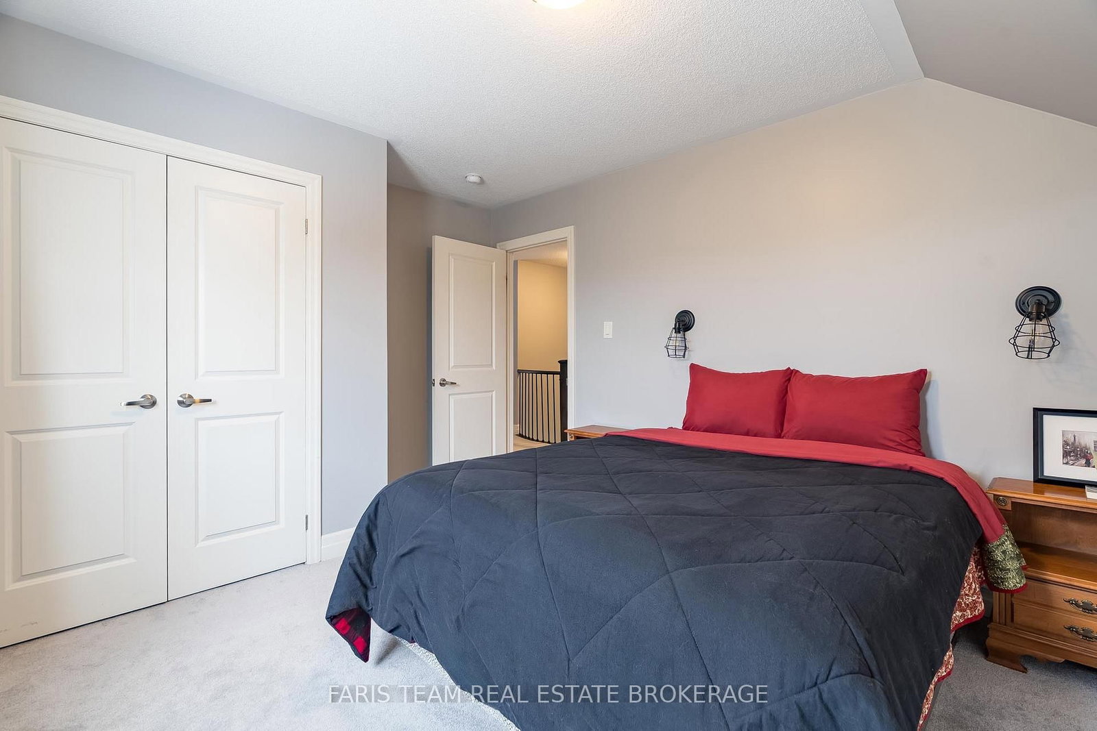 Detached House for sale at 461 Greenwood Drive, Essa, Ontario, L3W 0R4 - Angus - MLS: N12978606