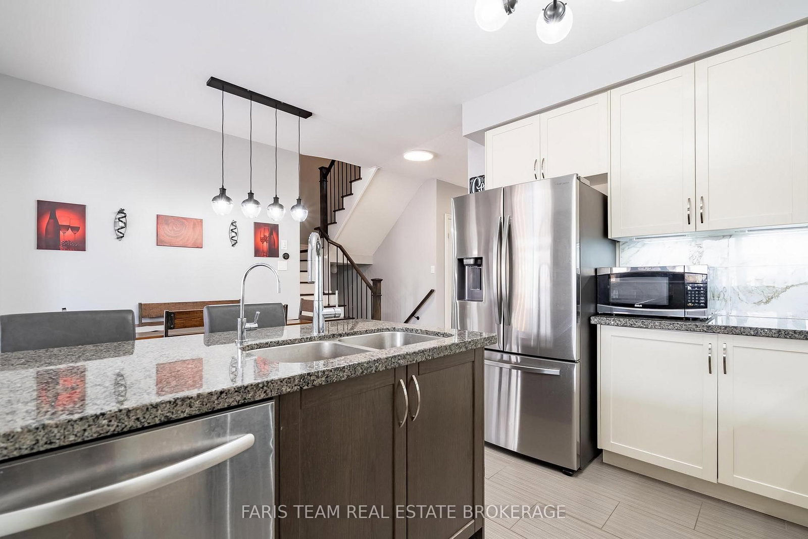 Detached House for sale at 461 Greenwood Drive, Essa, Ontario, L3W 0R4 - Angus - MLS: N12978606