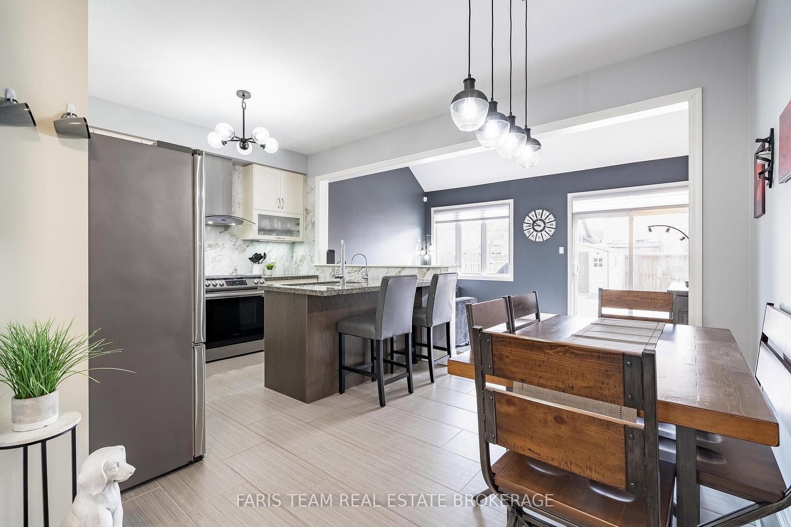 Detached House for sale at 461 Greenwood Drive, Essa, Ontario, L3W 0R4 - Angus - MLS: N12978606