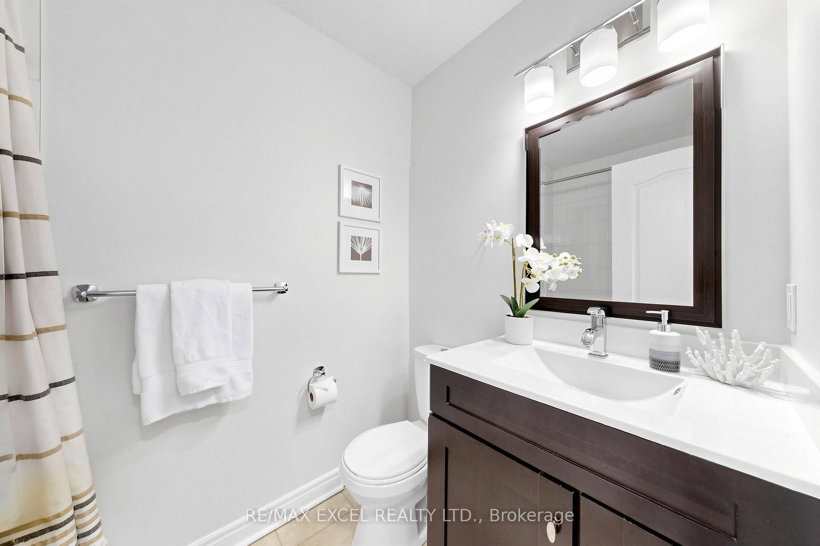 Townhouse for sale at 523 Bur Oak Avenue, Markham, Ontario, L6C 2S5 - Berczy - MLS: N12978630